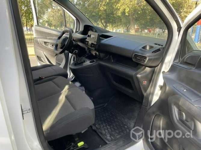 Peugeot partner 2021