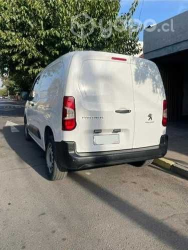 Peugeot partner 2021