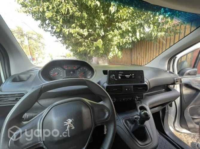 Peugeot partner 2021