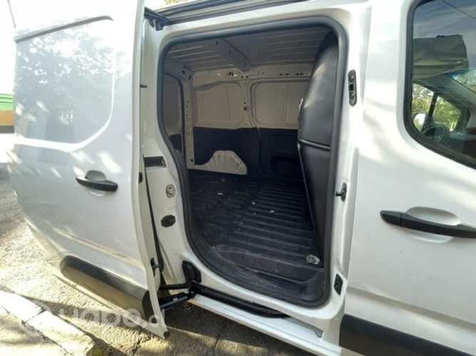 Peugeot partner 2021