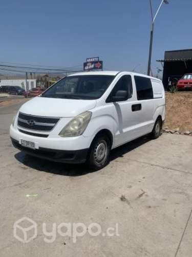 Hyundai h-1 2013