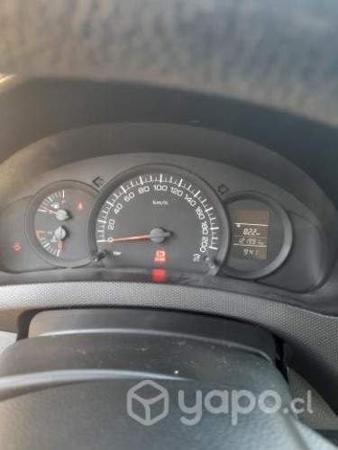 Se vende automovil suzuki swift