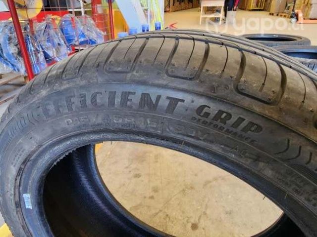Neumaticos 215/45R16