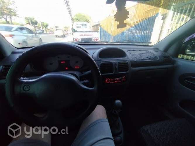 Renault Clio full 2002