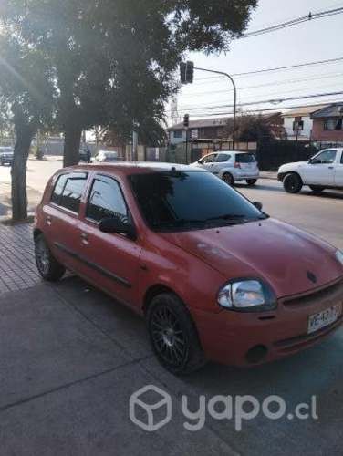 Renault Clio full 2002