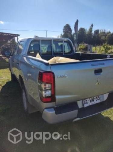 Mitsubishi L200 work 2022 diesel