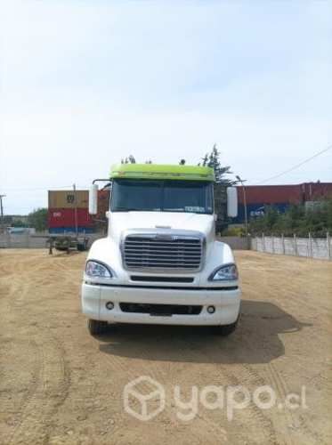 Se vende camion freightliner