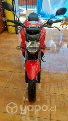 Vendo moto Yamaha FZN-150