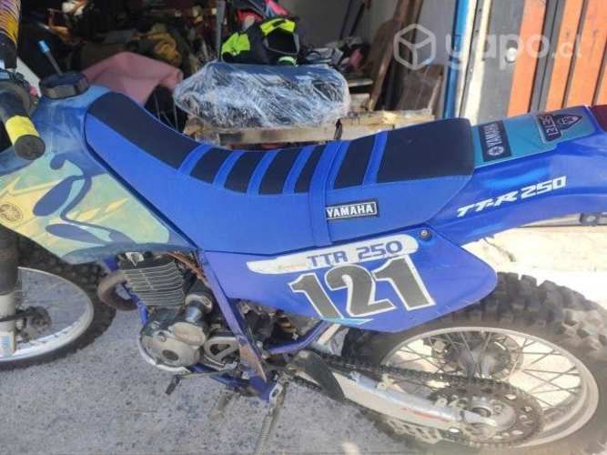 Se vende yamaha ttr 250