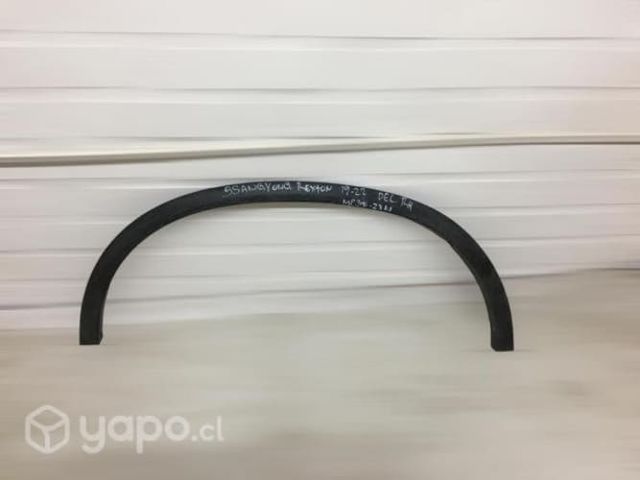 Moldura de rueda delant lh ssangyong rexton 19-22