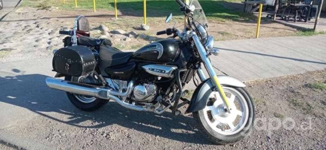 Hyosung Aquila GV250 2013 IMPECABLE
