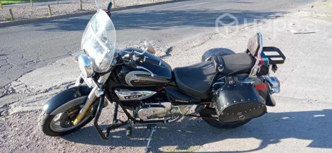 Hyosung Aquila GV250 2013 IMPECABLE