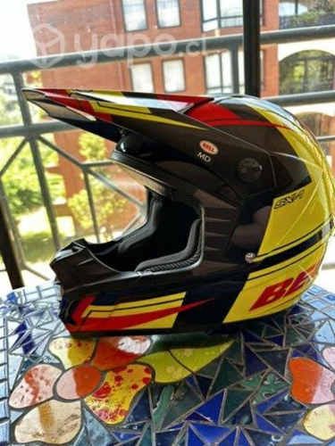 Casco BELL talla M prácticamente nuevo