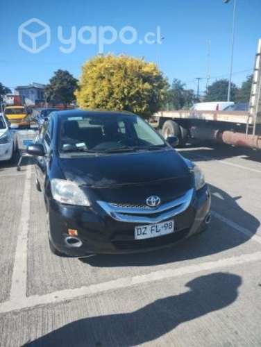 Se vende auto toyota yaris