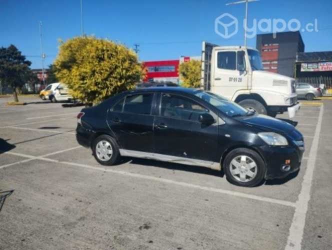Se vende auto toyota yaris