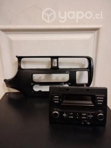 Se vende radio original Kia río 4 año 2015/2017