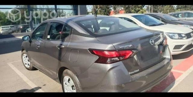 Nissan Versa 2020