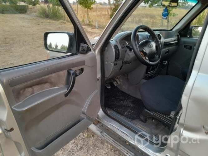 Camioneta mahindra 2.2 año 2015 full