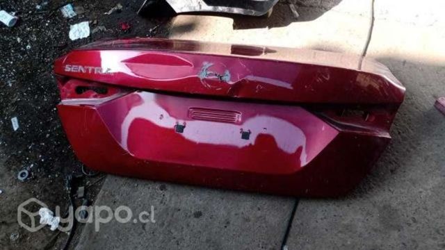 Maleta nissan sentra 2020 original