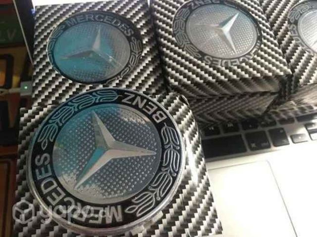 Tapas centro de ruedas negras - Mercedes Benz