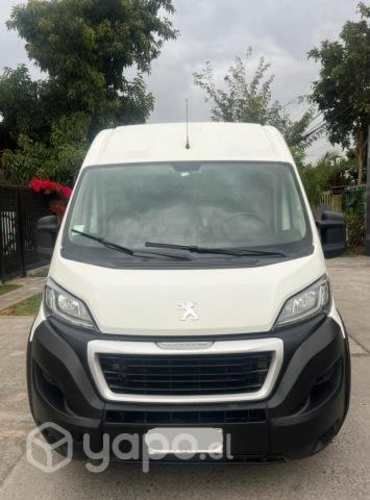 Peugeot Boxer 2.0 BlueHDI 160 L4H2 Año: 2020