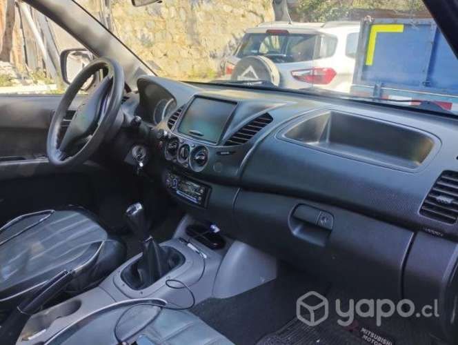 Mitsubishi L200 Work  2015