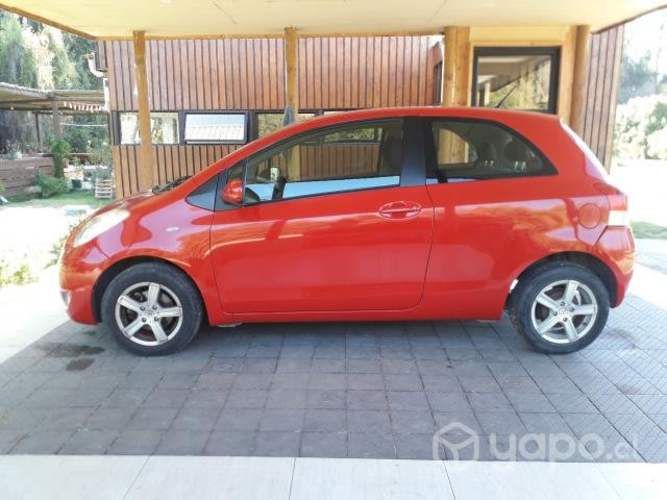 Toyota yaris 2010