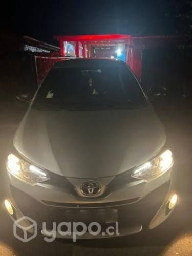 Vendo Toyota Yaris Sport versión S