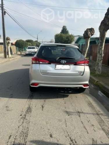Vendo Toyota Yaris Sport versión S