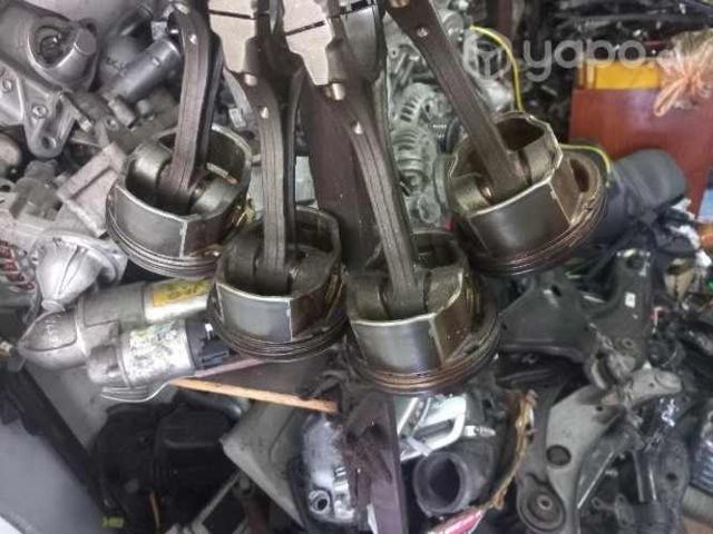 Pistones con bielas Toyota rav4 2009. 2.4