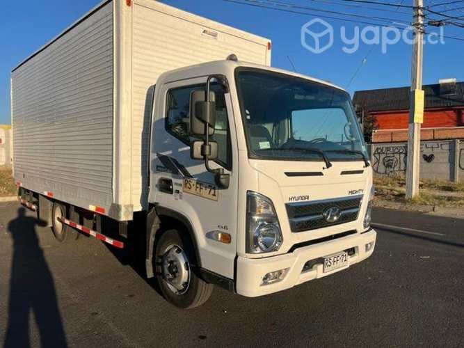 Hyundai mighty ex6. 2022