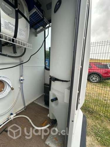 Ford e 450 adaptada como peluquería canina