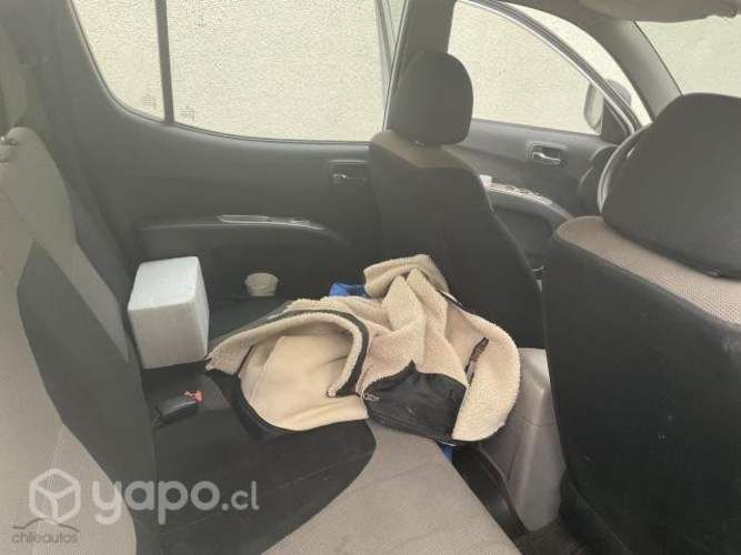 Mitsubishi l200 2016