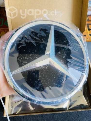 Logo frontal Mercedes benz 18.5 cm de diámetro