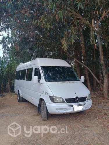 Vendo Mercedes Benz sprinter 413