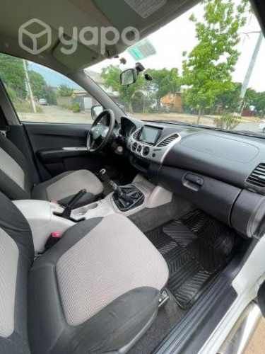 Mitsubishi l200 2014 4x4 diesel impecable