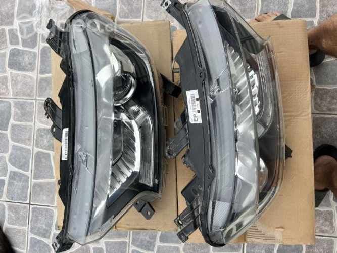 Óptico frontal izq luces Ford Ranger 2019 original