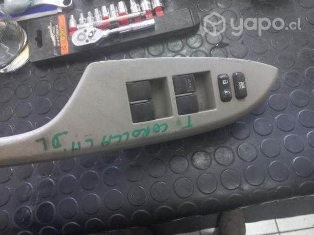 Comando de alza vidrios Toyota corolla 2012