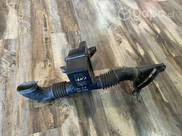 Caja porta filtro Suzuki ignis año 2005/2007