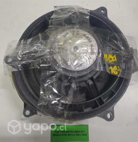 Par Parlantes (MBA187) Mazda BT50 4x4 2.2 Mec 2020