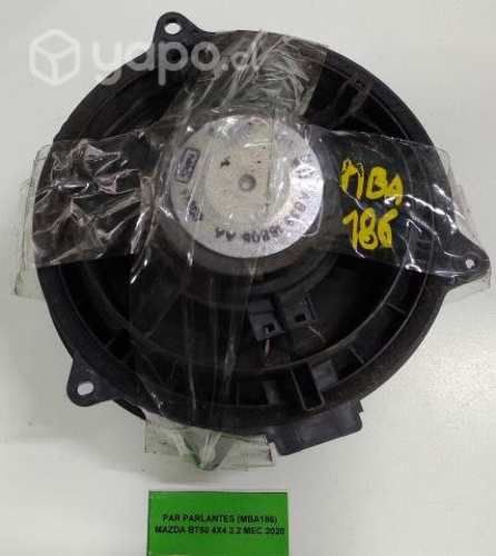 Par Parlantes (MBA186) Mazda BT50 4x4 2.2 MEC 2020