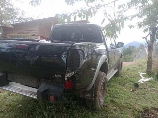 Mitsubishi l200 2012