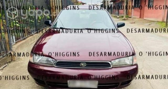 Capot Subaru Legacy 1995