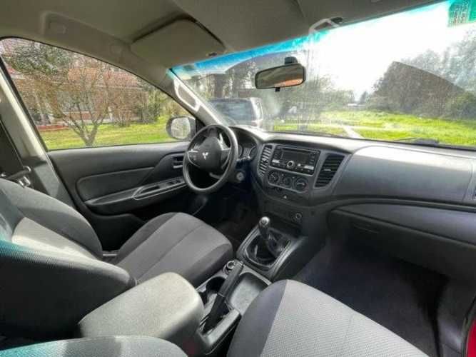 Mitsubishi l200 2020