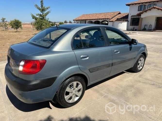 Oportunidad venta auto Kia precio conversable