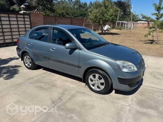 Oportunidad venta auto Kia precio conversable