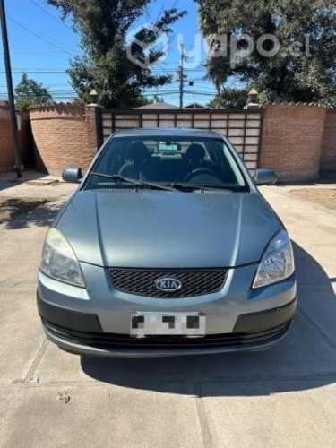 Oportunidad venta auto Kia precio conversable