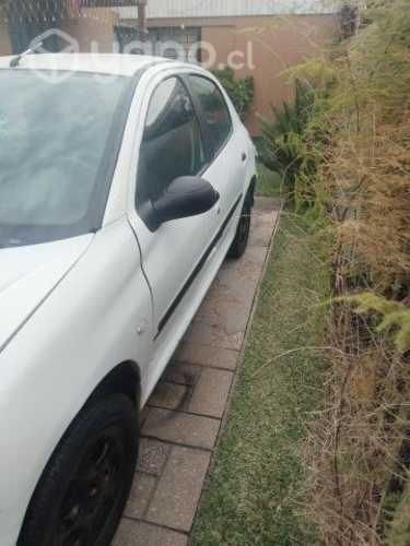 Peugeot 206 .1.4 año 2004