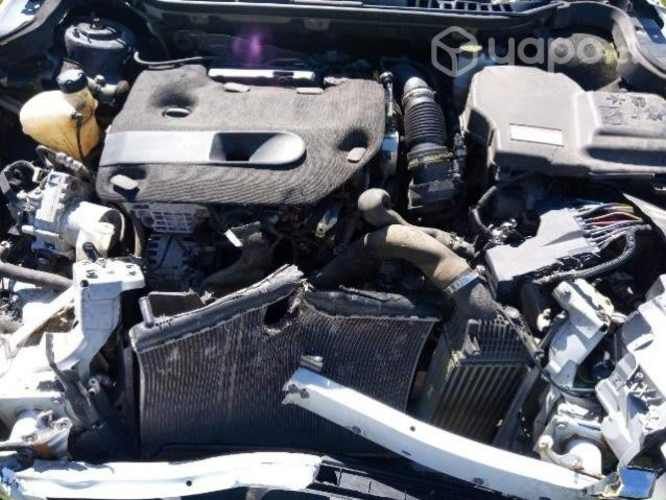 Peugeot 508 chocado para desarme