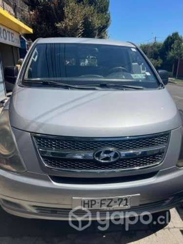 Vendo Hynday H1 2016 color Gris para reparto